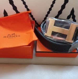 🔥🔥 BEAUTIFUL UNISEX BLACK BELT WITH CLASSY GOLD BUCKLE 🔥🔥